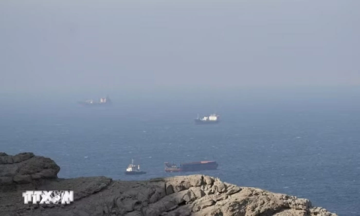 Nguy cơ tê liệt kéo dài trên biển Hormuz do xung đột