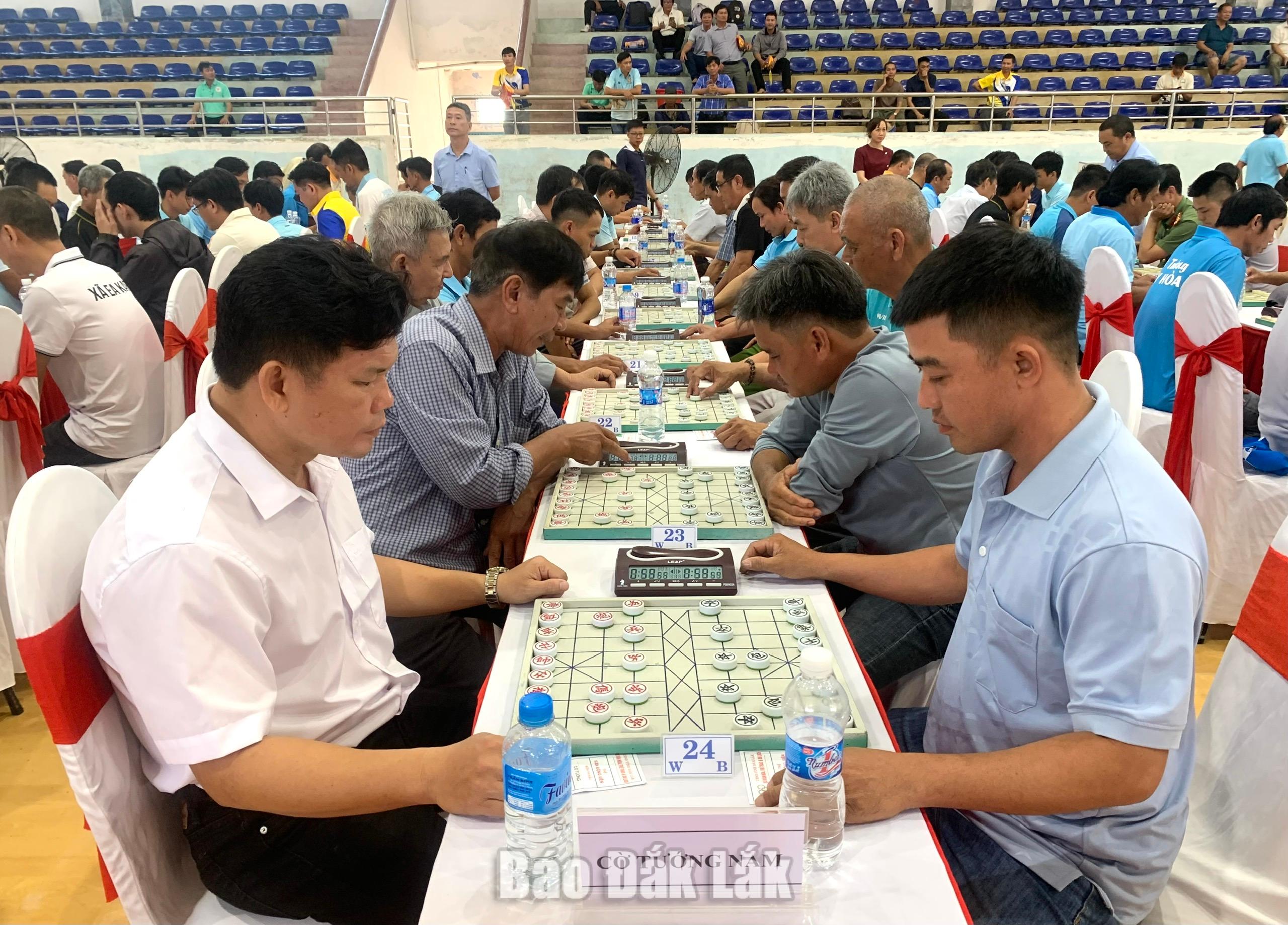 Các vận động viên tranh tài ở môn cờ tướng