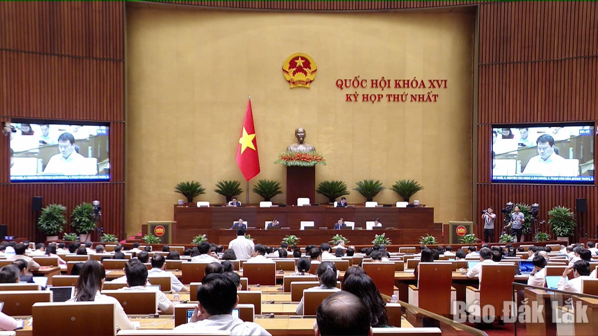 Quang cảnh phiên làm việc. Ảnh: Đoàn ĐBQH tỉnh cung cấp