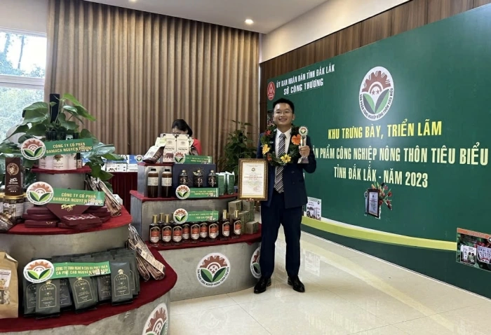 Sức trẻ dựng xây quê hương