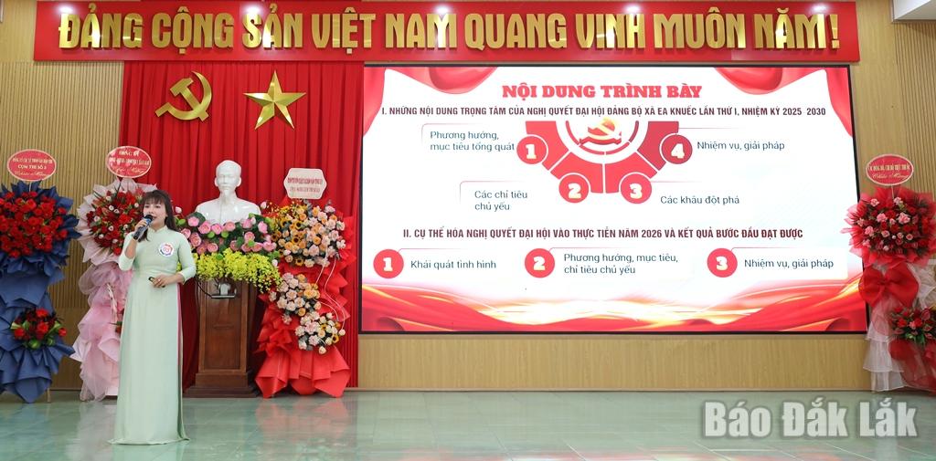 Thí sinh tham gia phần thi thuyết trình.