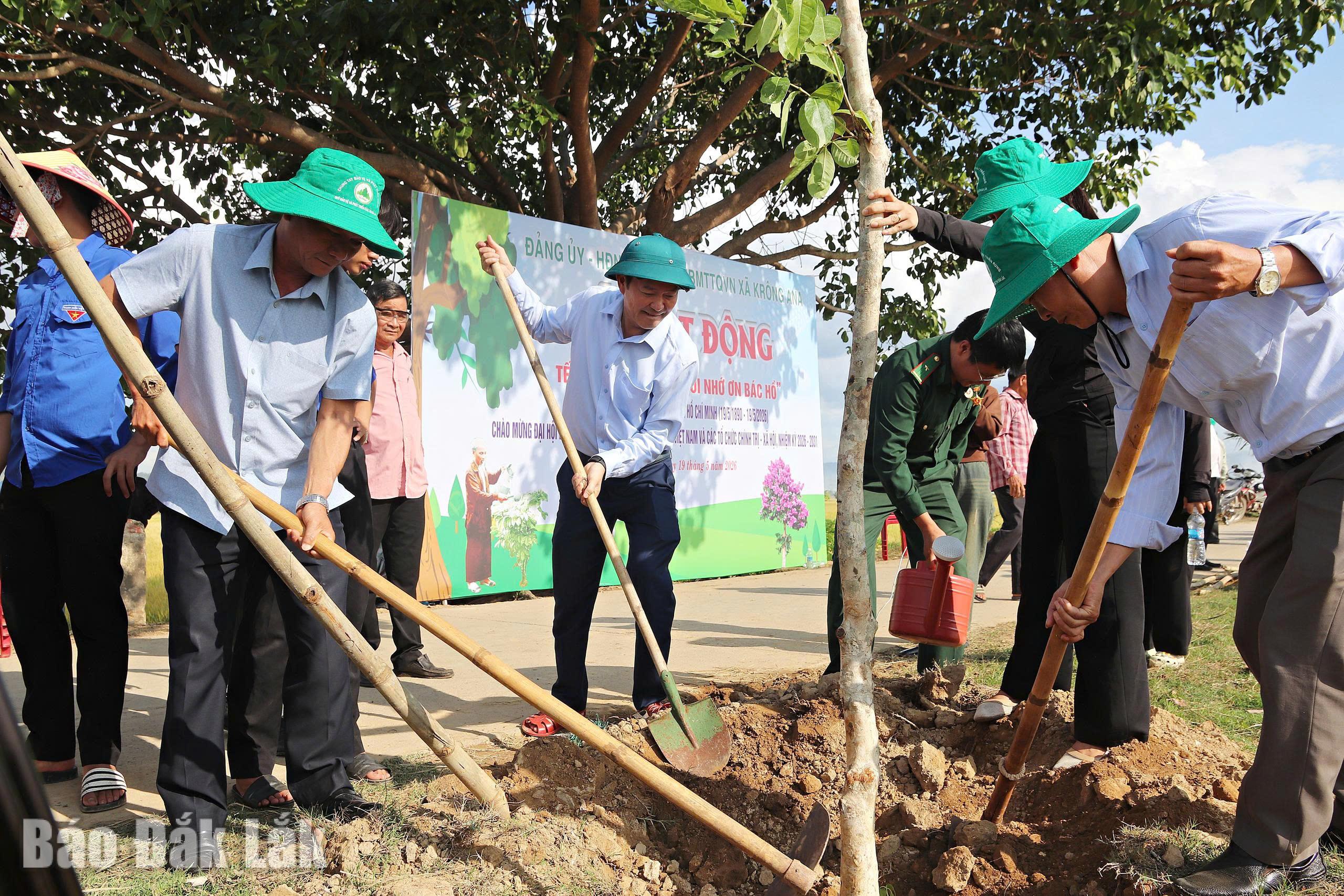Đại biểu tham gia