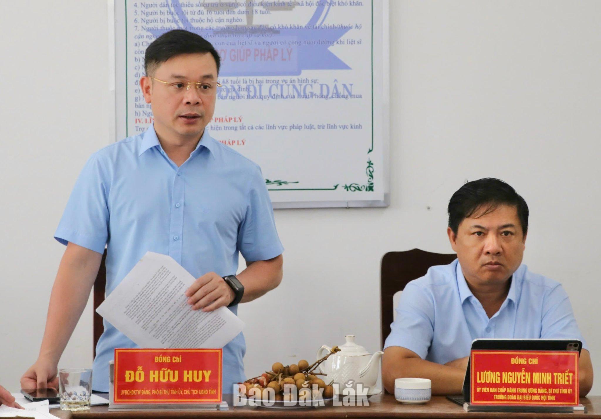Ủy viên dự khuyết Trung ương Đảng, Phó Bí thư Tỉnh ủy, Chủ tịch UBND tỉnh Đỗ Hữu Huy phát biểu tại buổi làm việc.
