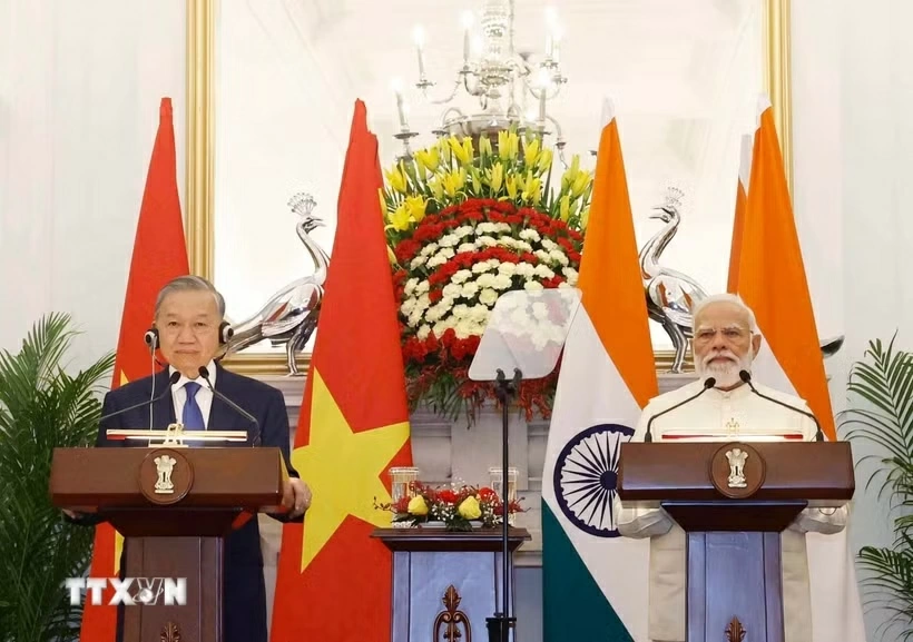 Tổng Bí thư, Chủ tịch nước Tô Lâm và Thủ tướng Ấn Độ Narendra Modi gặp gỡ báo chí. Ảnh: TTXVN