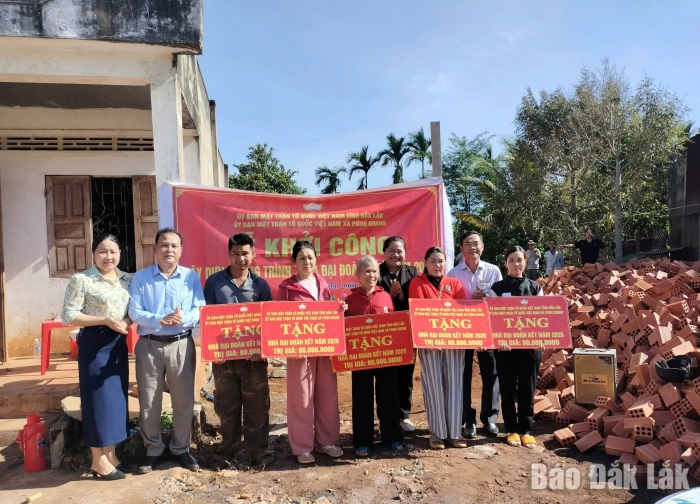 Xã Pơng Drang khởi công xây dựng 5 căn nhà Đại đoàn kết