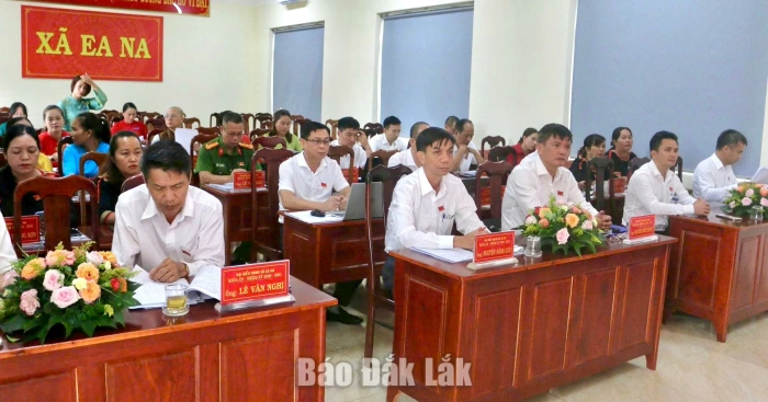 HĐND xã Ea Na thông qua 6 nghị quyết tại Kỳ họp chuyên đề lần thứ Nhất