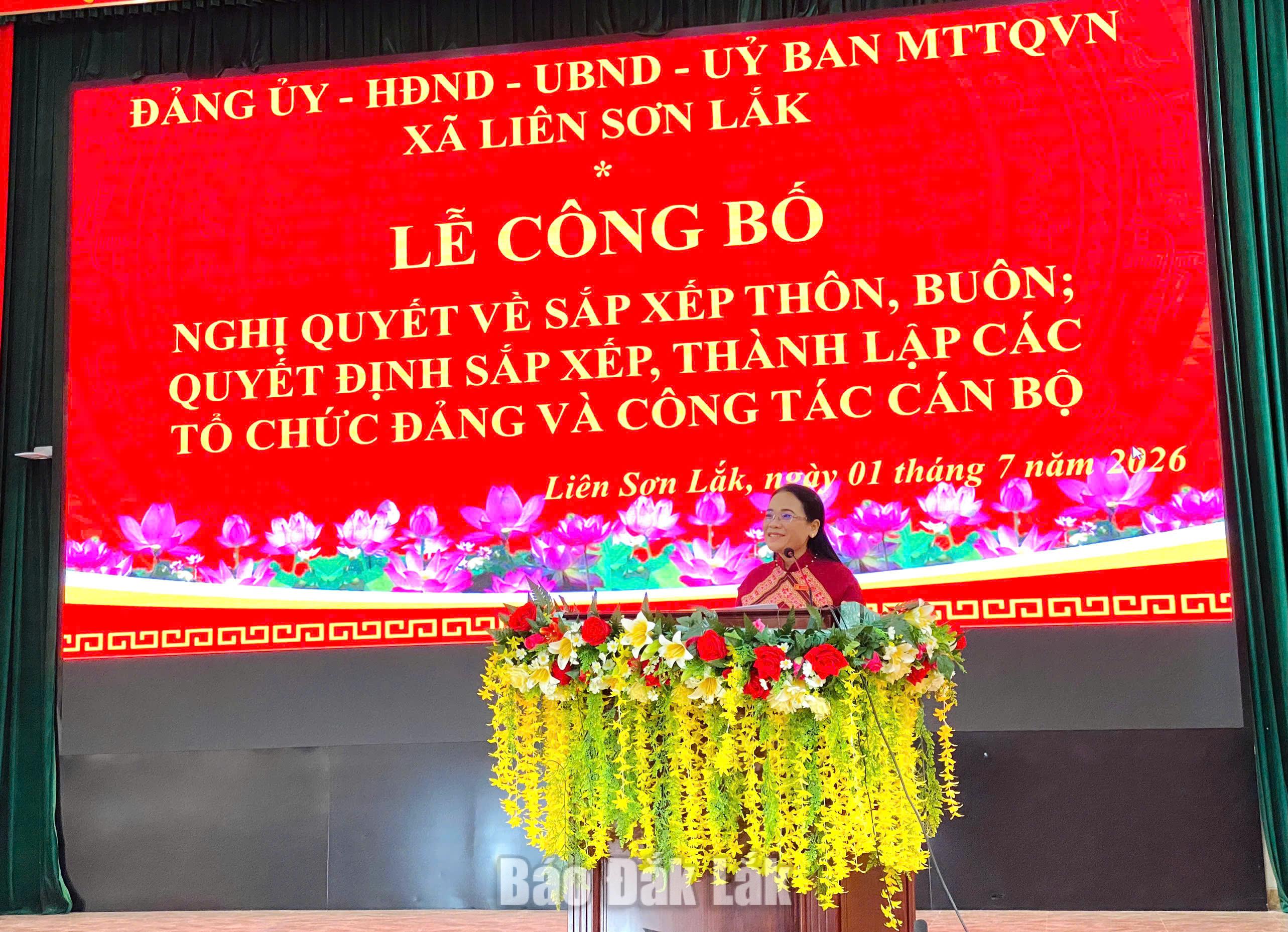 Bí thư Đảng ủy, Chủ tịch HĐND xã Liên Sơn Lắk Đào Thị Thanh An phát biểu tại hội nghị.