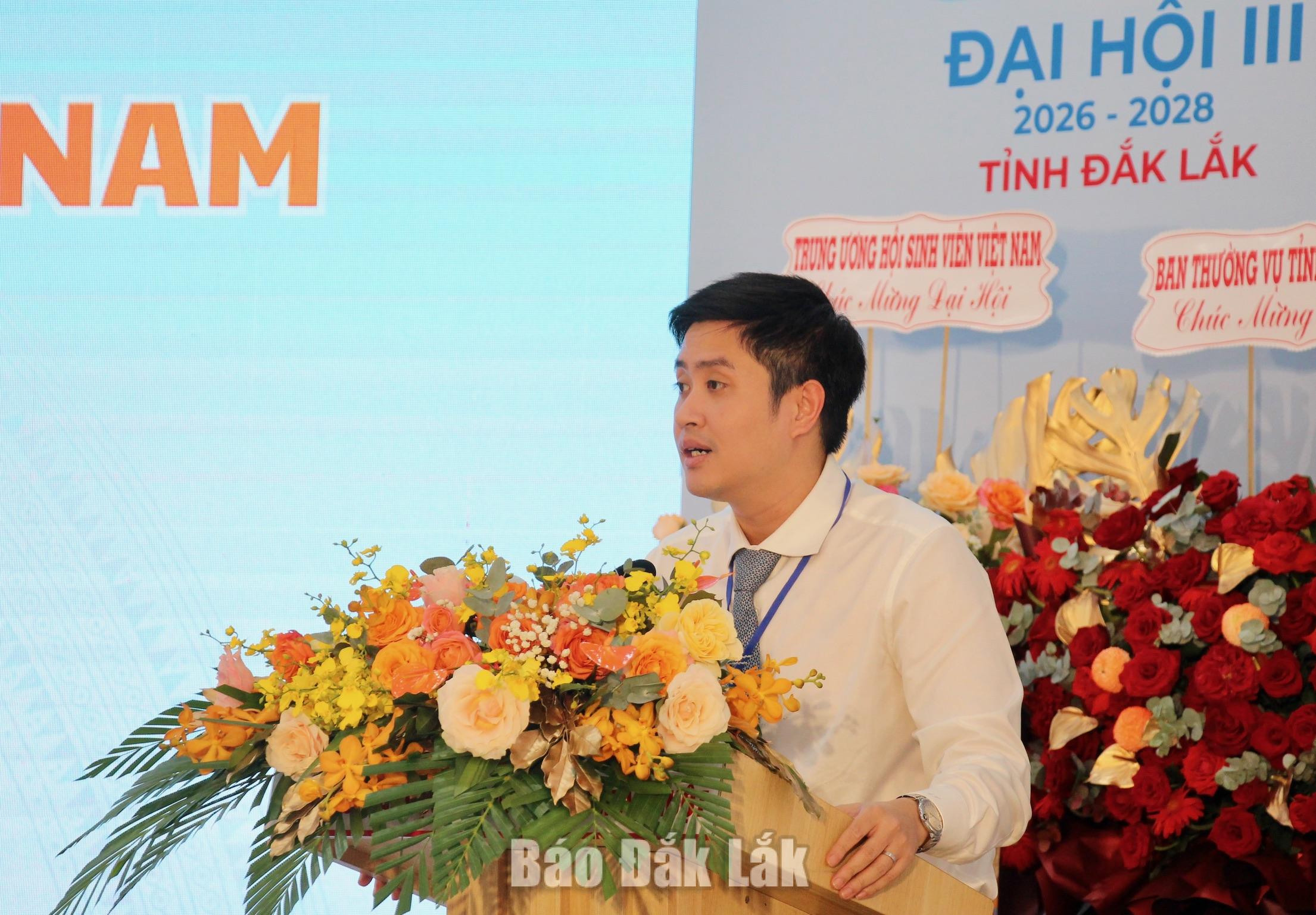 Anh Lâm Tùng, Phó Trưởng Ban Công tác Thanh thiếu nhi Trung ương Đoàn, Phó Chủ tịch Thường trực Trung ương Hội Sinh viên Việt Nam phát biểu tại đại hội.