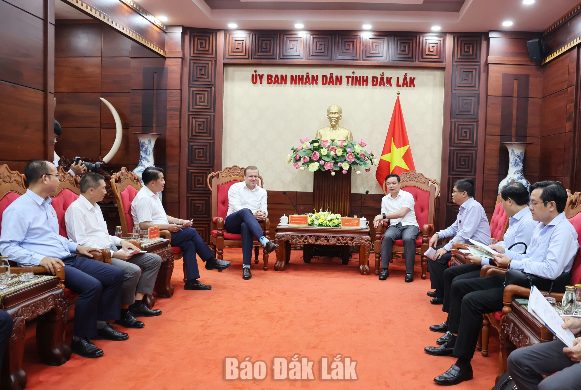 Tỉnh Đắk Lắk làm việc với hai Tập đoàn De Heus và Hùng Nhơn.