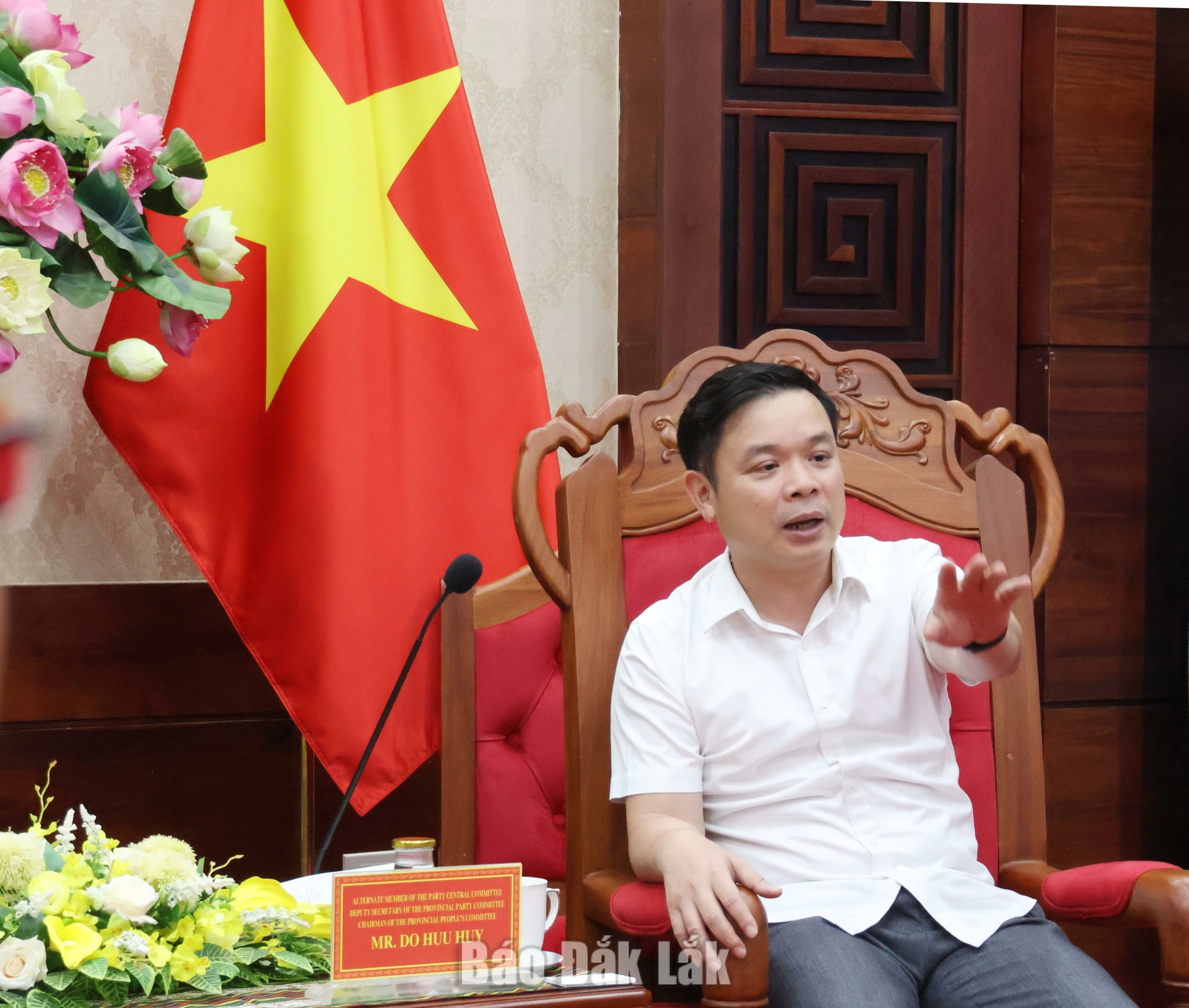 Chủ tịch UBND tỉnh Đắk Lắk Đỗ Hữu Huy phát biểu tại buổi làm việc.