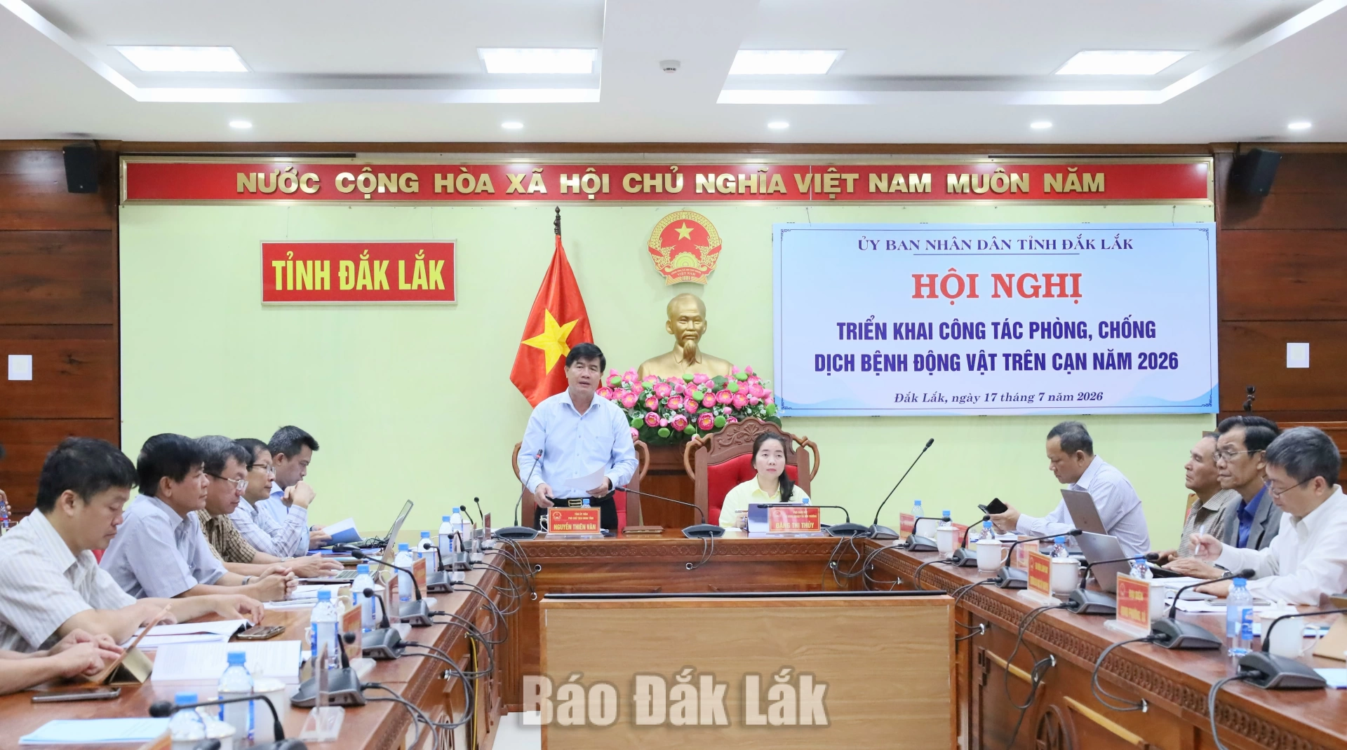 Phó Chủ tịch UBND tỉnh Nguyễn Thiên Văn phát biểu chỉ đạo.