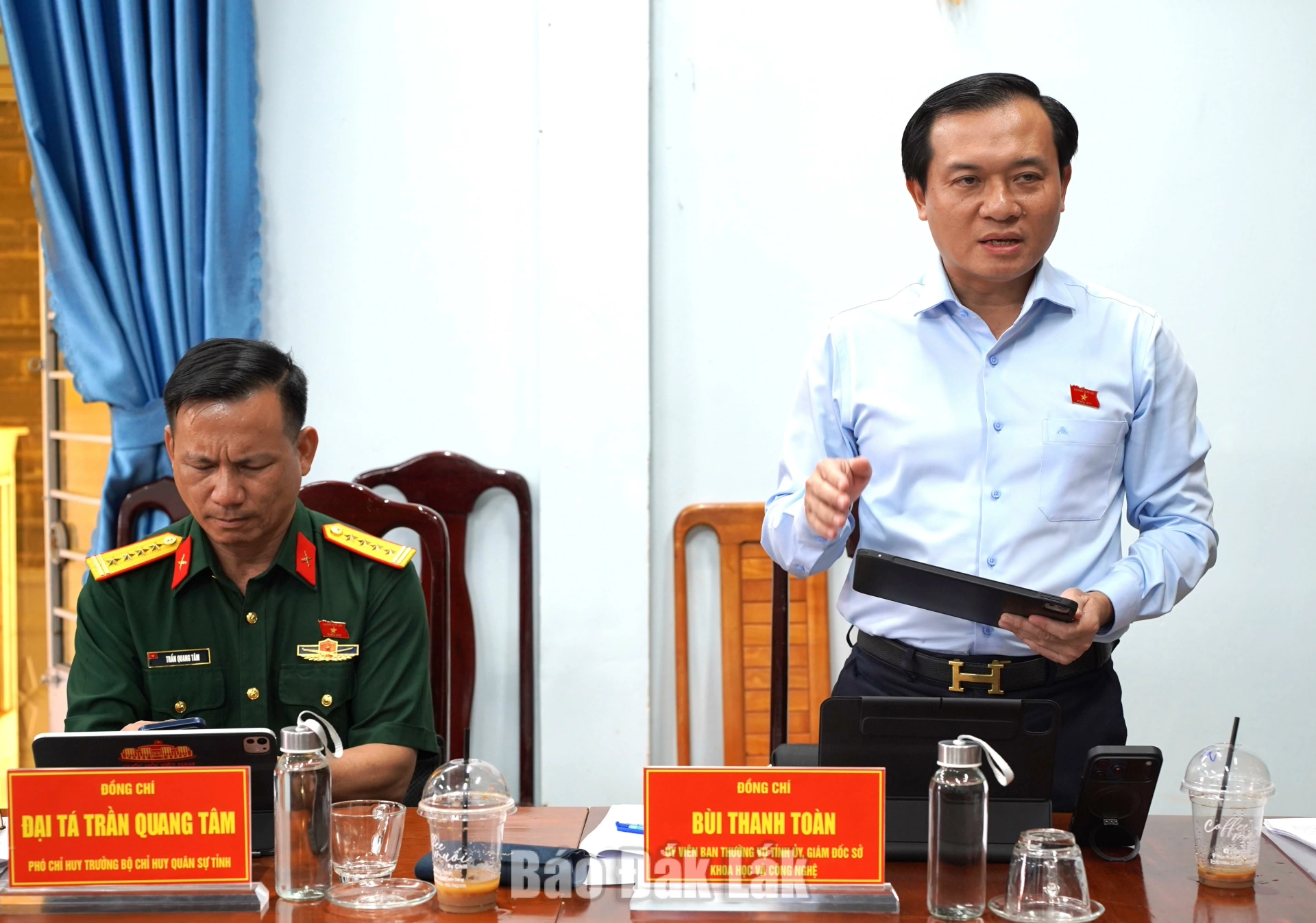 Đại biểu Quốc hội Bùi Thanh Toàn (Ủy viên Ban Thường vụ Tỉnh ủy, Giám đốc Sở Khoa học và Công nghệ) phát biểu tại buổi làm việc.