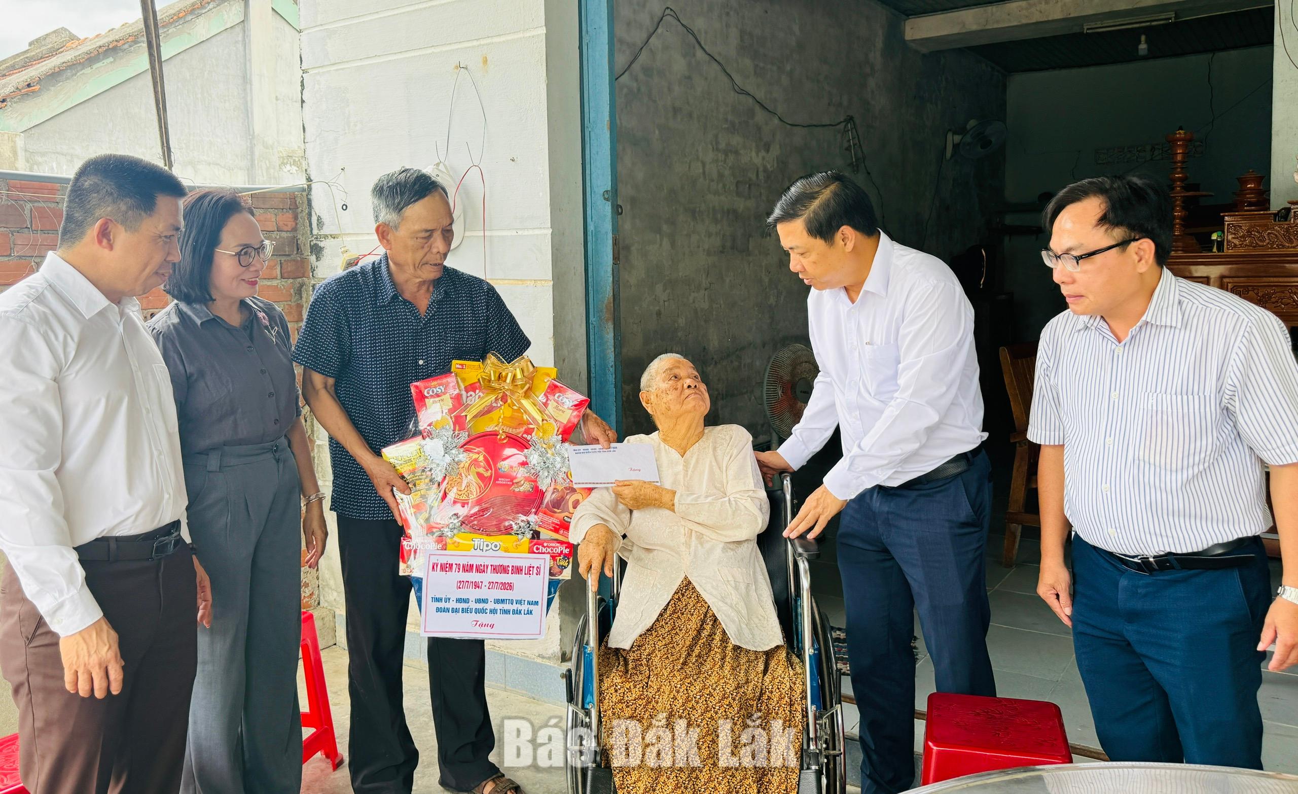 đồng chí Lương Nguyễn Minh Triết, Ủy viên Trung ương Đảng, Bí thư Tỉnh ủy, Trưởng Đoàn ĐBQH tỉnh