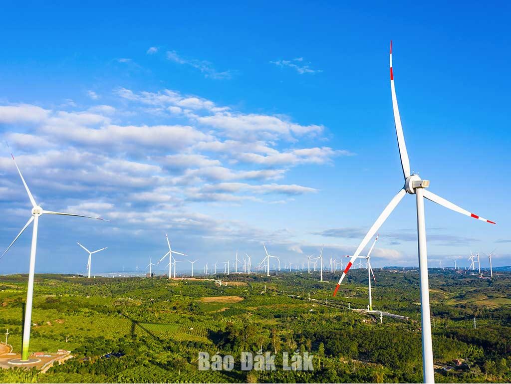 Dak Lak is leveraging fully harnessing its potential and advantages to develop a modern, green combined with sustainable energy sector. In the photo: The provincial  largest wind power project in Ea Khal commune.