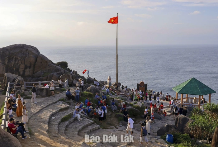 Níu chân du khách bằng những trải nghiệm riêng có