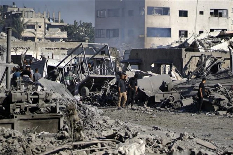 Thiệt hại sau các cuộc không kích của Israel xuống Dải Gaza. Ảnh: TTXVN