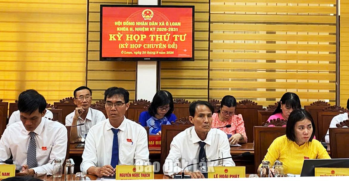 Đại biểu tham dự kỳ họp.