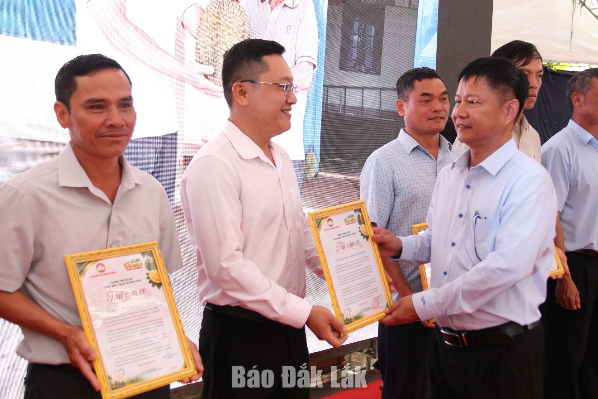 Bí thư Đảng ủy, Chủ tịch HĐND xã Nguyễn Thiên