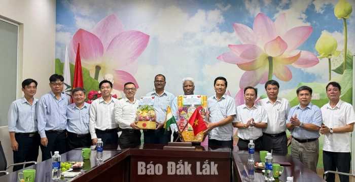 Thăm, chúc mừng doanh nghiệp Ấn Độ nhân Ngày Độc lập