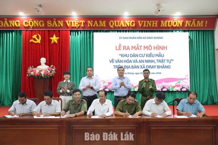 Xã Dray Bhăng ra mắt mô hình Khu dân cư kiểu mẫu về văn hóa và an ninh, trật tự