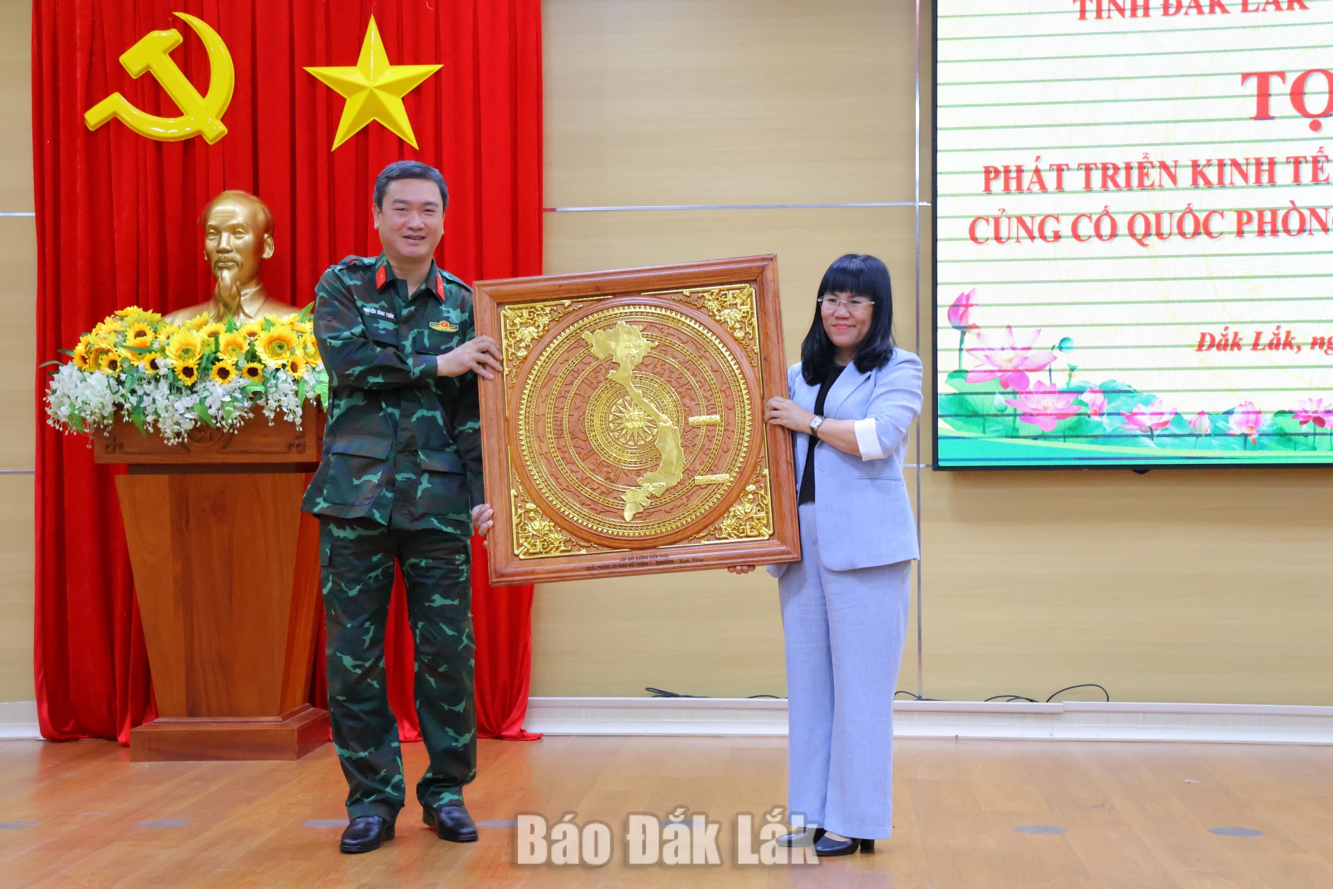 Đại diện Lớp