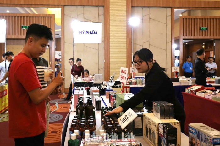 Tăng cường khuyến mại, kích cầu thị trường cuối năm
