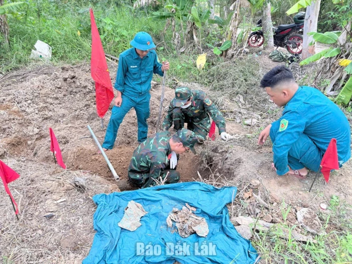Quy tập được 1 hài cốt liệt sĩ cùng mảnh nhựa ghi chữ “Anh Luân”
