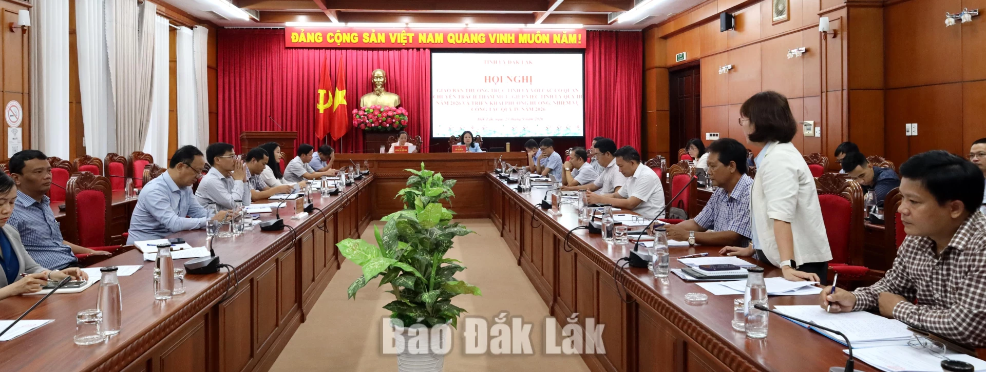Các đại biểu tham dự hội nghị.