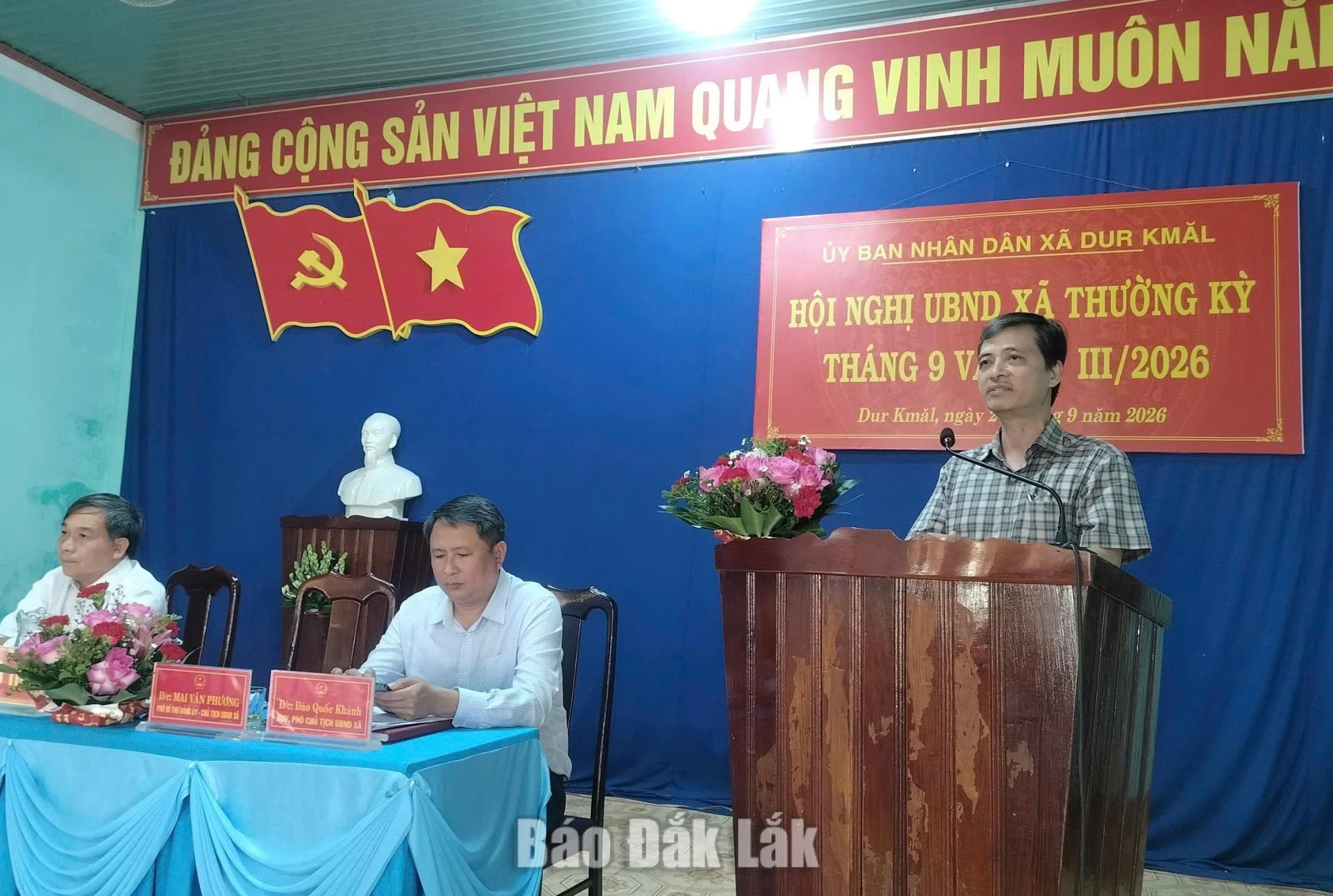 Chủ tịch UBND xã