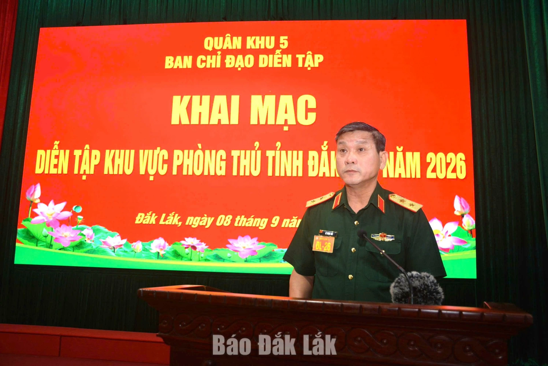 Trung tướng Lê Ngọc Hải - Ủy viên Ban Chấp hành Trung ương Đảng, Ủy viên Quân ủy Trung ương, Tư lệnh Quân khu, Trưởng Ban Chỉ đạo diễn tập Quân khu phát biểu khai mạc.