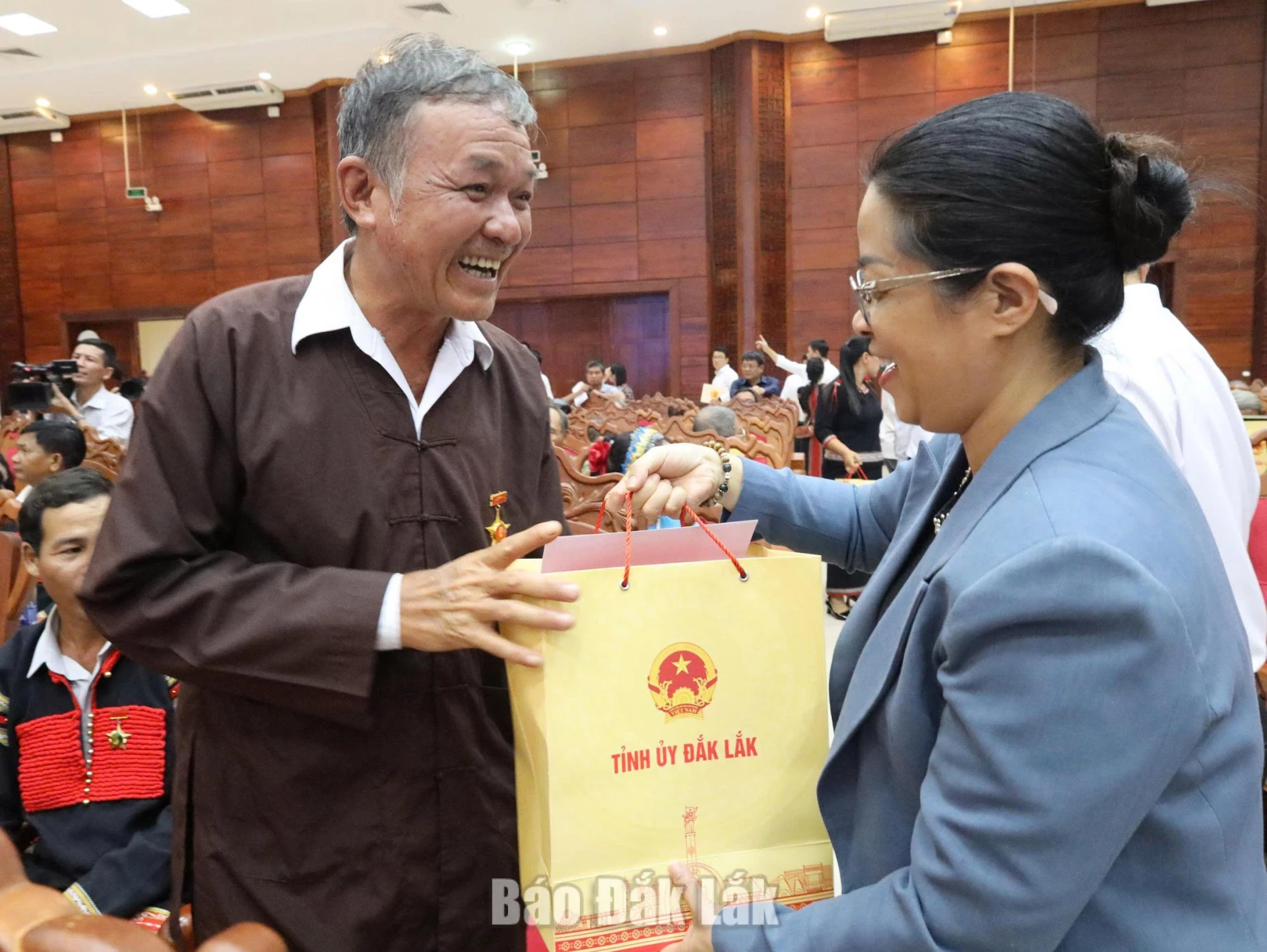 Huỳnh Thị Chiến Hòa, Phó Bí thư Tỉnh ủy.