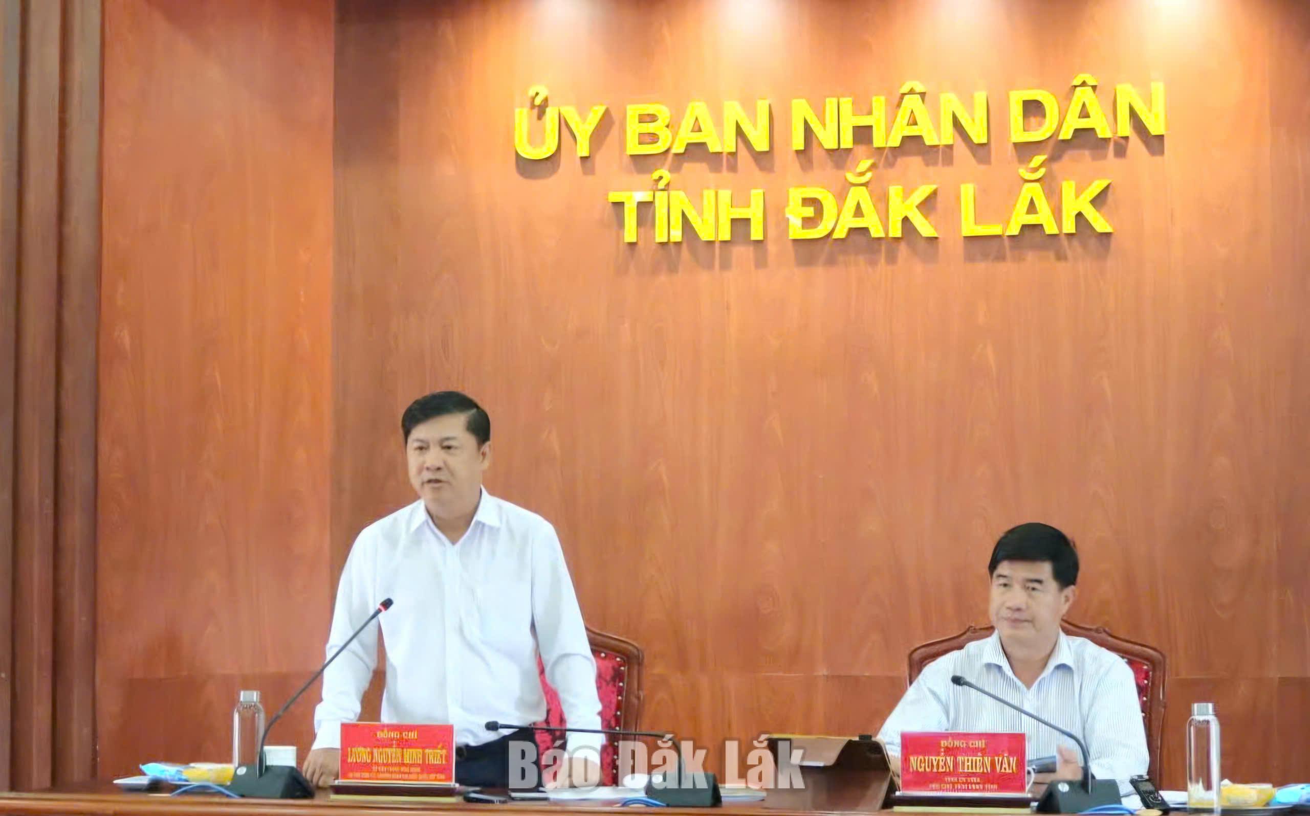 đồng chí Lương Nguyễn Minh Triết, Ủy viên Ban chấp hành Trung ương Đảng, Bí thư Tỉnh ủy, Trưởng Đoàn ĐBQH tỉnh yêu cầu công tác phòng, chống thiên tai phải được thực hiện 