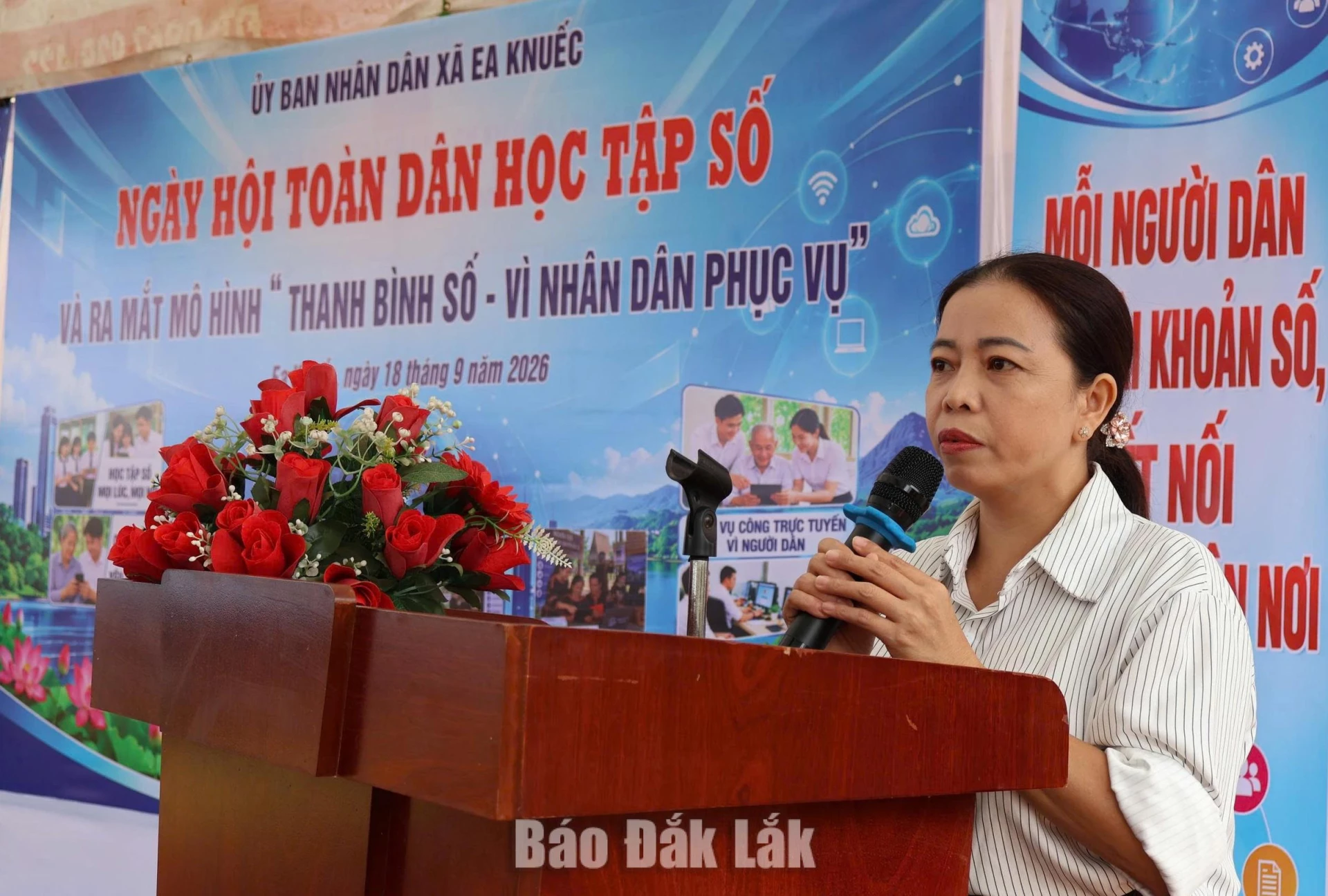 Phó Chủ tịch UBND xã Trần Thị Vân phát biểu khai mạc.