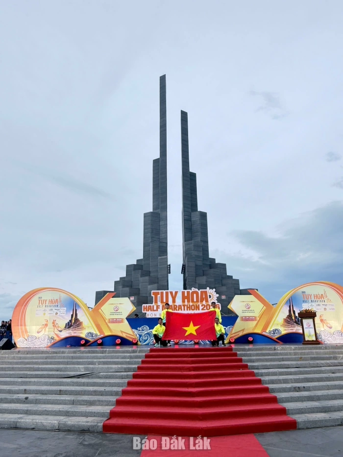 Gần 3.000 vận động viên tham gia Giải chạy Tuy Hòa 2026 “Đón bình minh trên biển”
