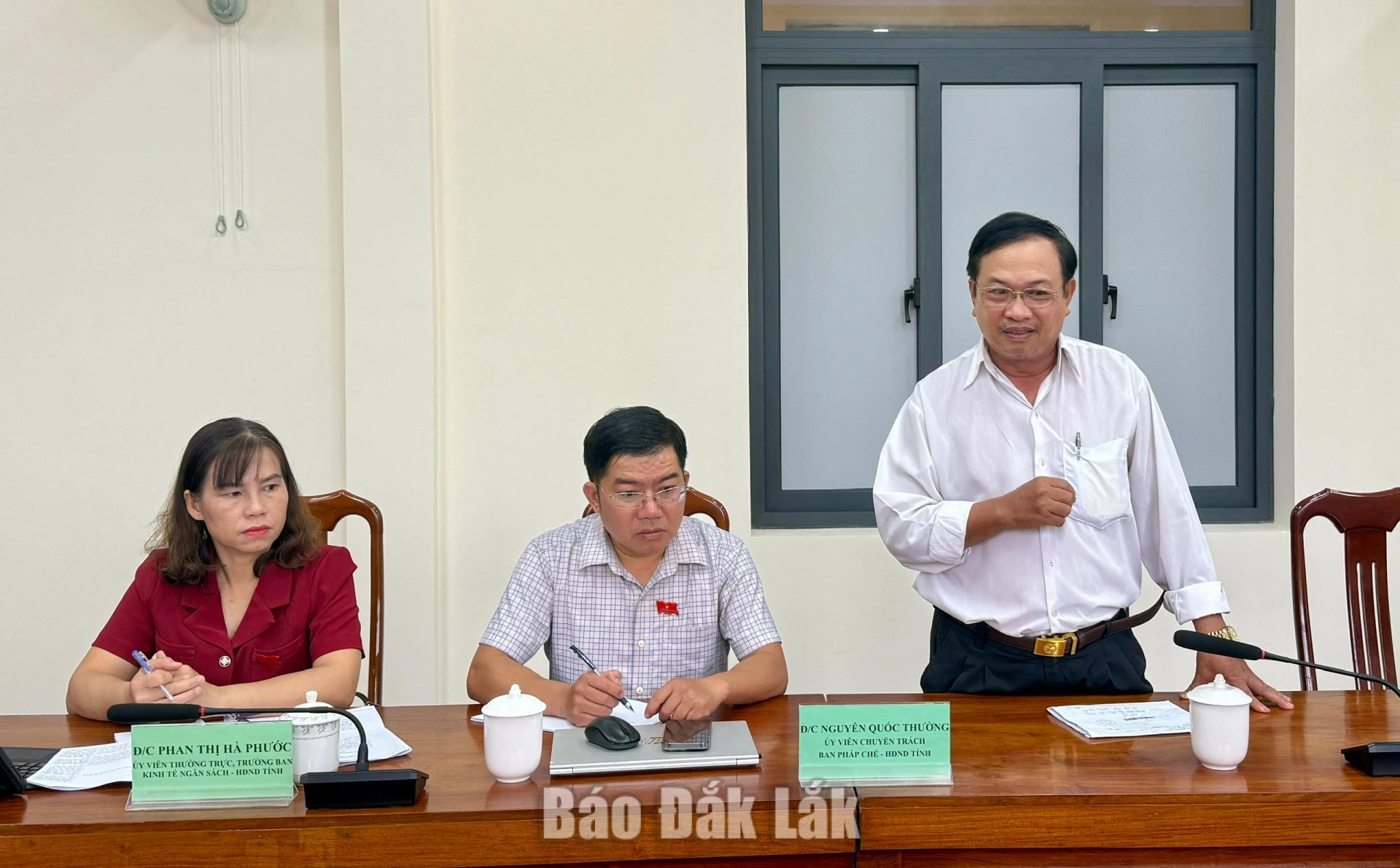 Công dân nêu ý kiến tại buổi tiếp.