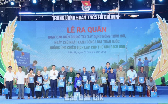 Ra quân Ngày cao điểm tình nguyện xây dựng nông thôn mới và Ngày Chủ nhật xanh toàn quốc