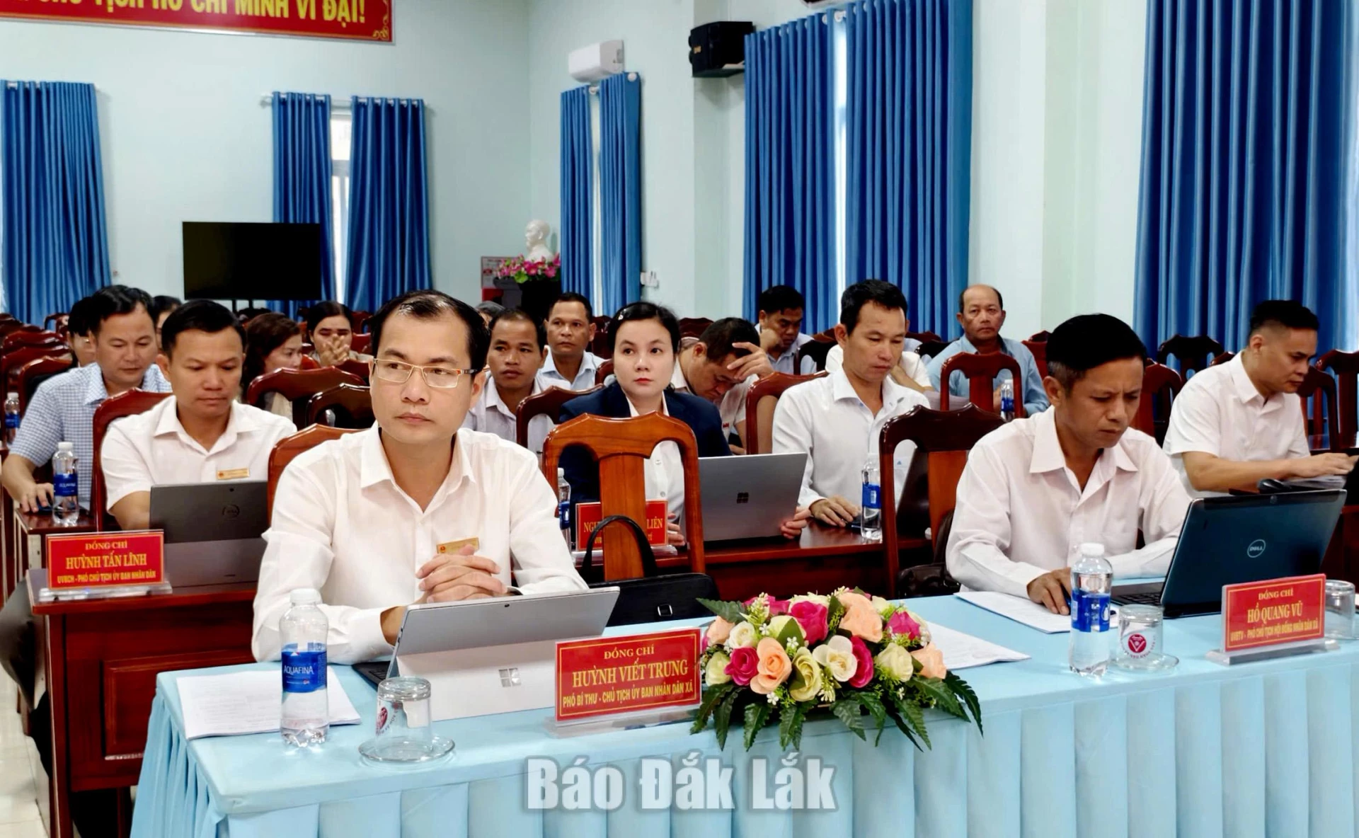 Các đại biểu tham dự hội nghị