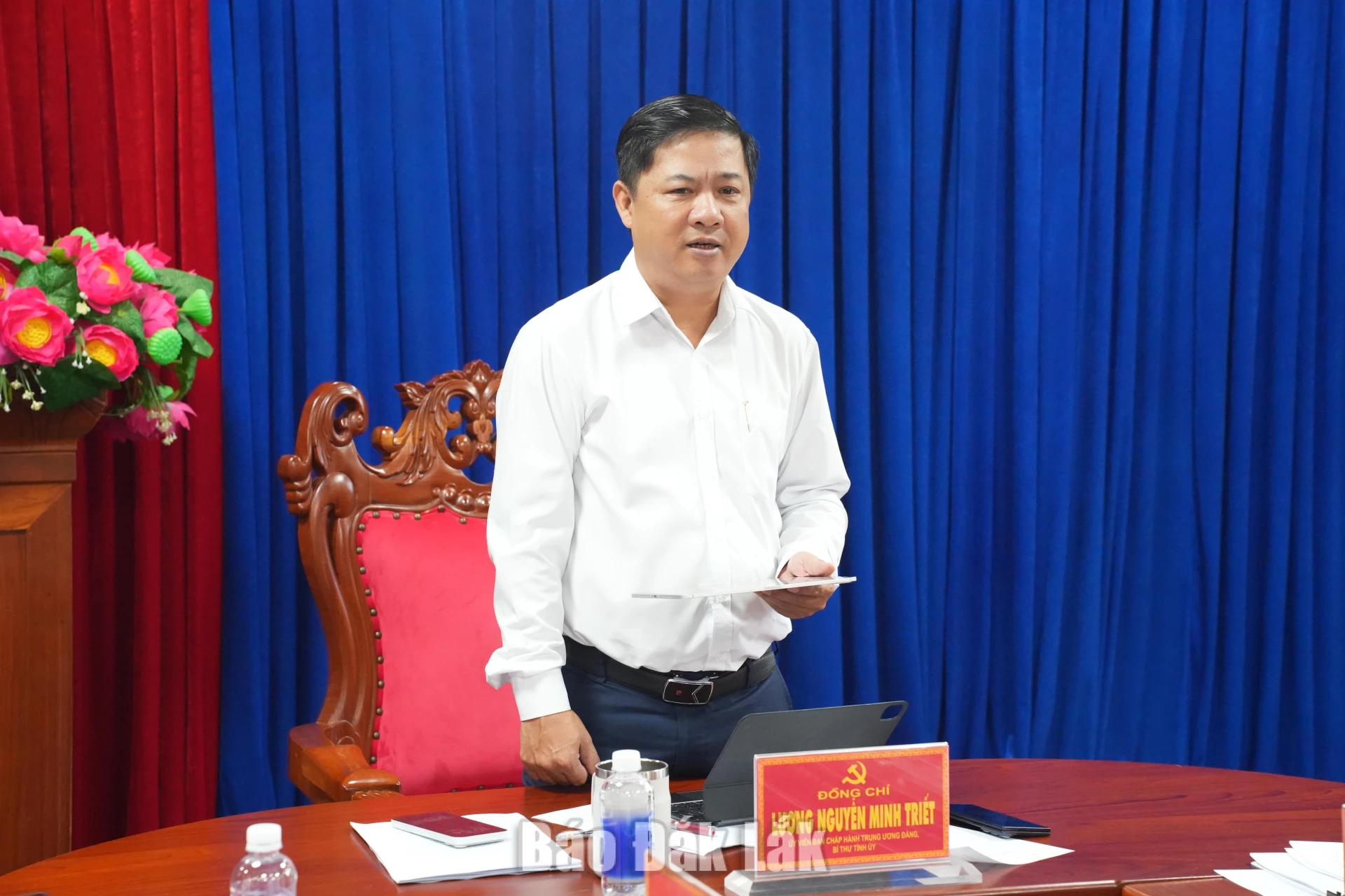 Đồng chí Lương Nguyễn Minh Triết, Ủy viên Trung ương Đảng, Bí thư Tỉnh ủy, Trưởng Đoàn ĐBQH tỉnh, Trưởng Ban Chỉ đạo thực hiện mục tiêu tăng trưởng kinh tế hai con số tỉnh kết luận cuộc họp.