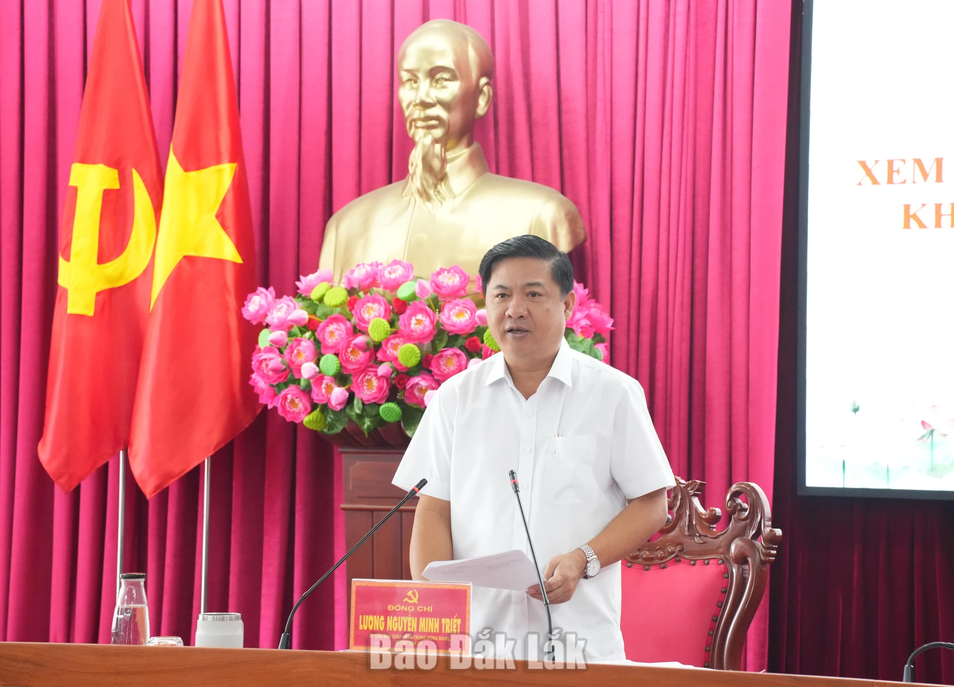 Đồng chí Lương Nguyễn Minh Triết, Ủy viên Trung ương Đảng, Bí thư Tỉnh ủy, Trưởng Đoàn ĐBQH tỉnh kết luận hội nghị.