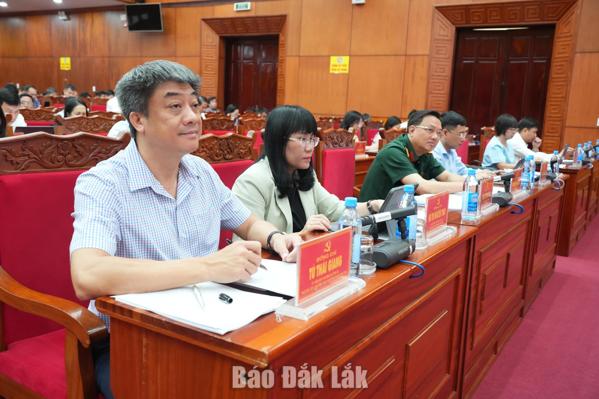 Các đại biểu dự hội nghị.