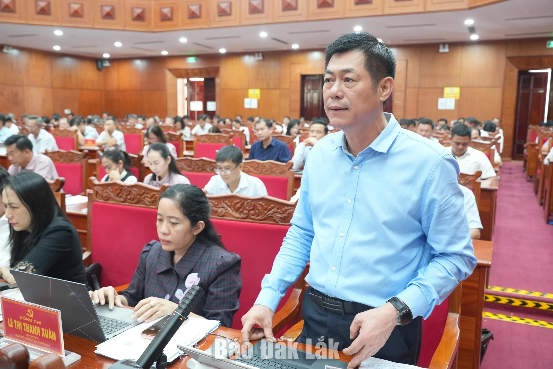 Giám đốc Sở Dân tộc và Tôn giáo Nguyễn Hoàng Giang phá biểu tại hội nghị.