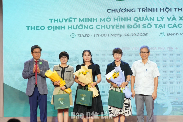 Hội thảo về chuyển đổi số trong quản lý, xử lý dụng cụ y tế
