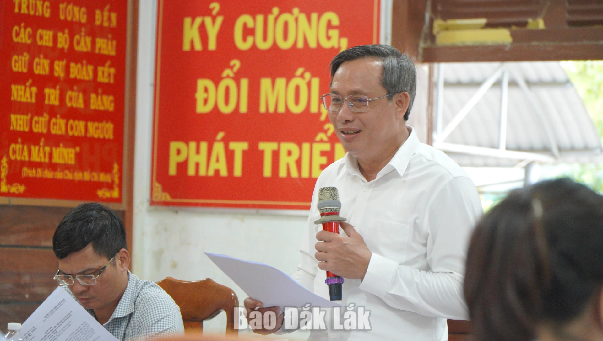 Lãnh đạo xã Hòa Mỹ nếu những ý kiến đề xuất với đoàn công tác.