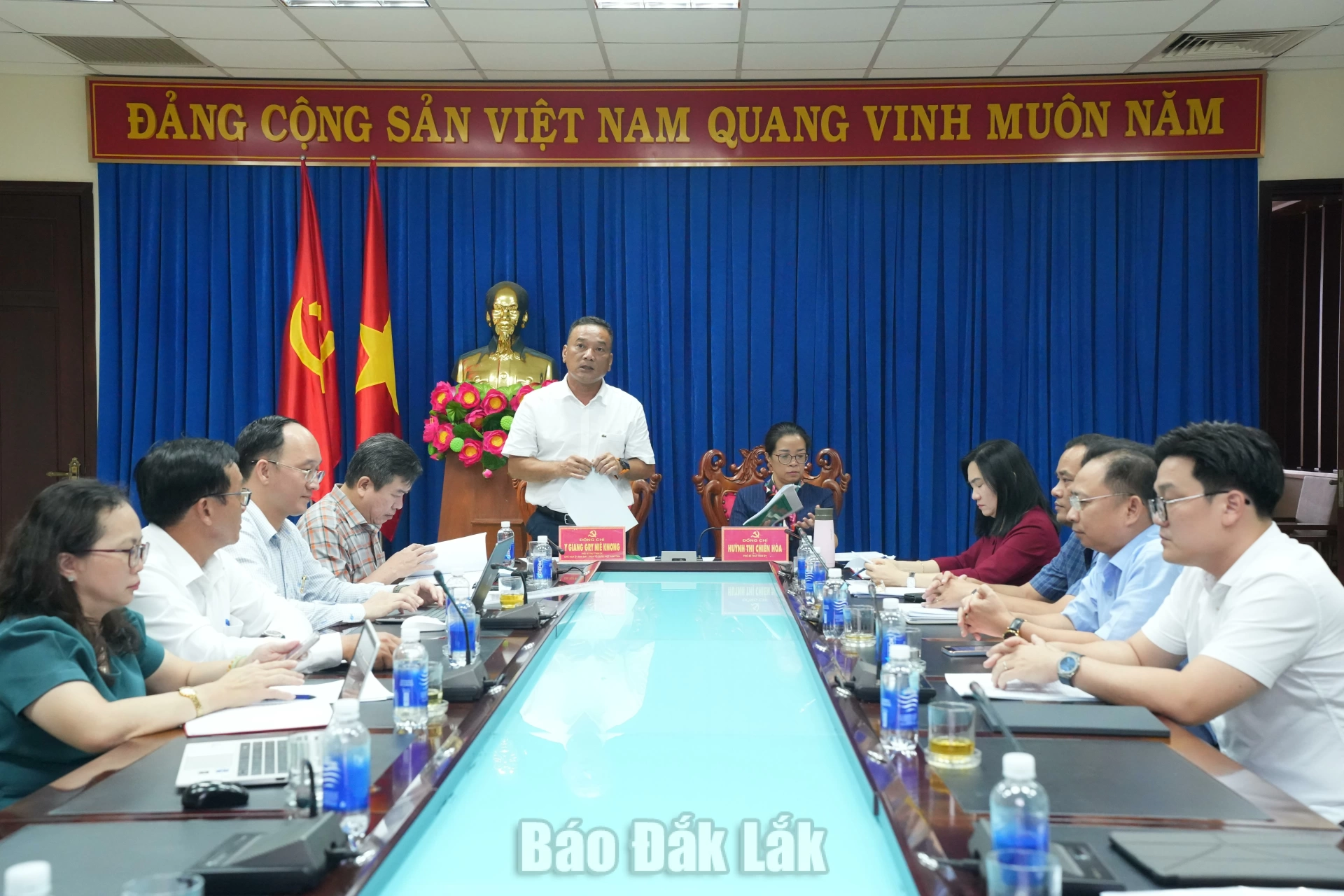 Quang cảnh hội nghị.