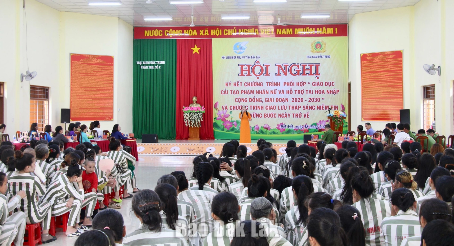 Toàn cảnh hội nghị