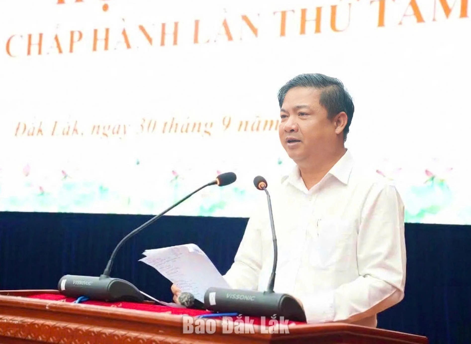Đồng chí Lương Nguyễn Minh Triết, Ủy viên Trung ương Đảng, Bí thư Tỉnh ủy, Trưởng Đoàn ĐBQH tỉnh phát biểu kết luận hội nghị.