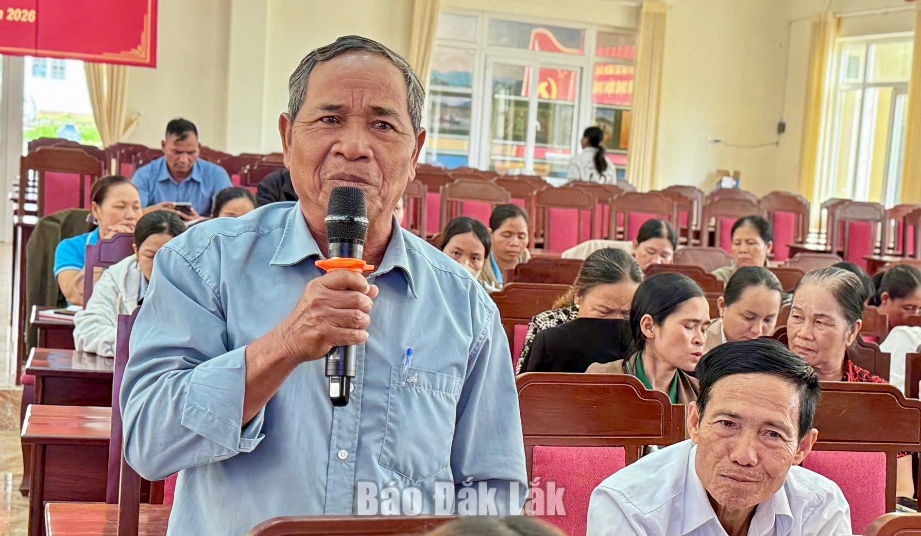 Người có uy tín trong cộng đồng