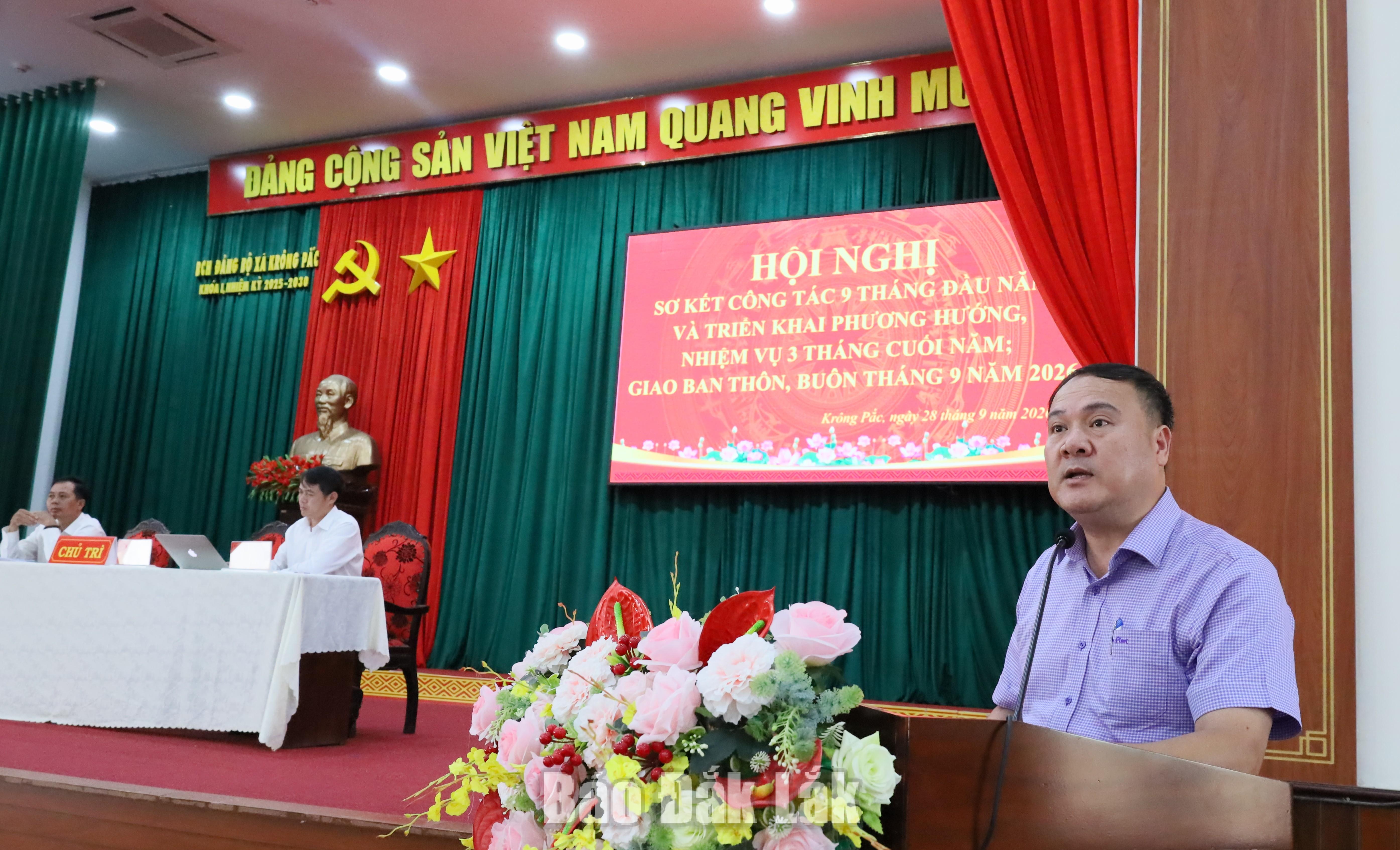 Đồng chí Phạm Văn Lập, Bí thư Đảng ủy, Chủ tịch HĐND xã phát biểu chỉ đạo.