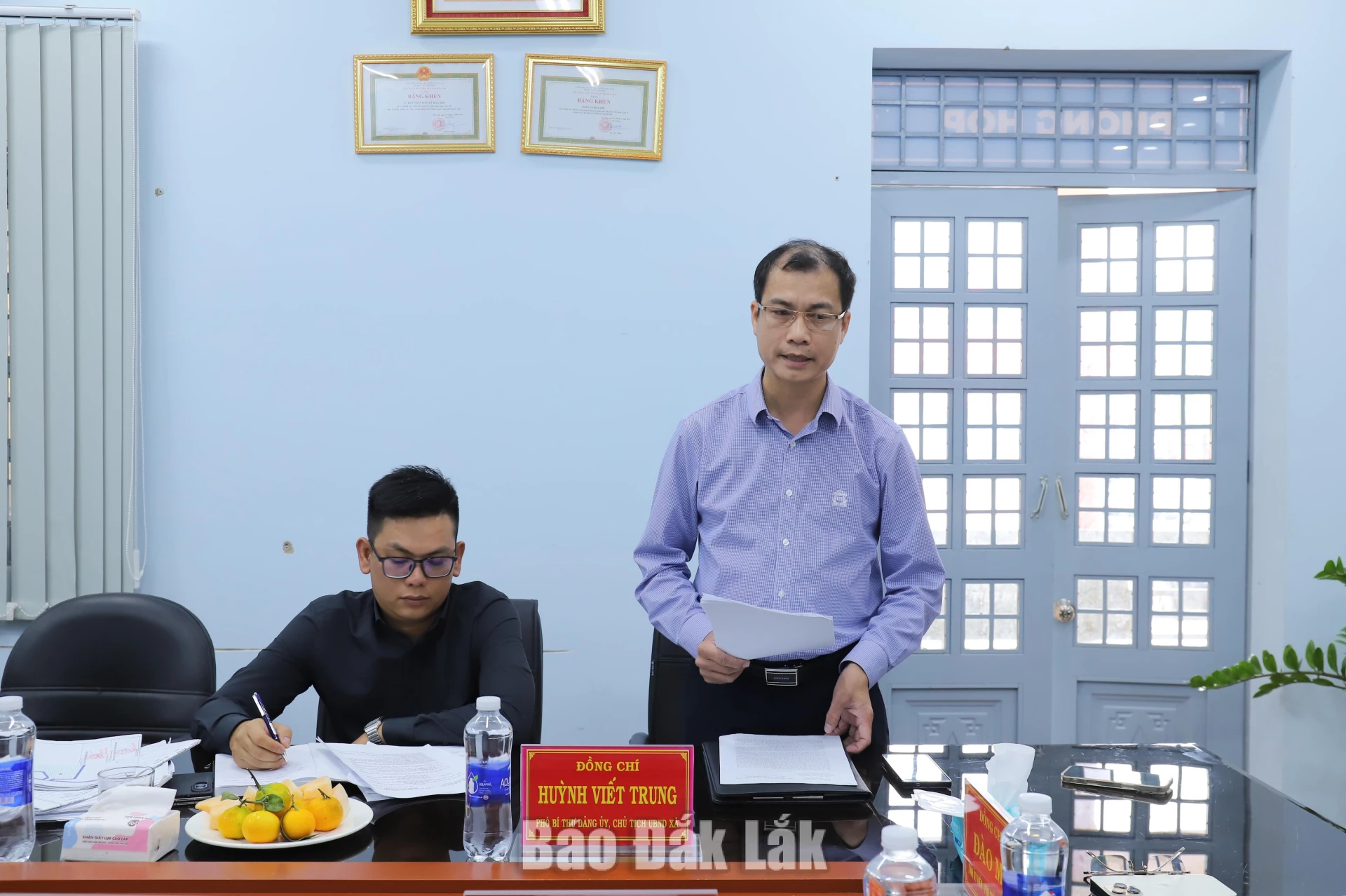 Lãnh đạo xã Hòa Sơn phát biểu báo cáo về tình hình triển khai Cụm công nghiệp hòa Sơn.