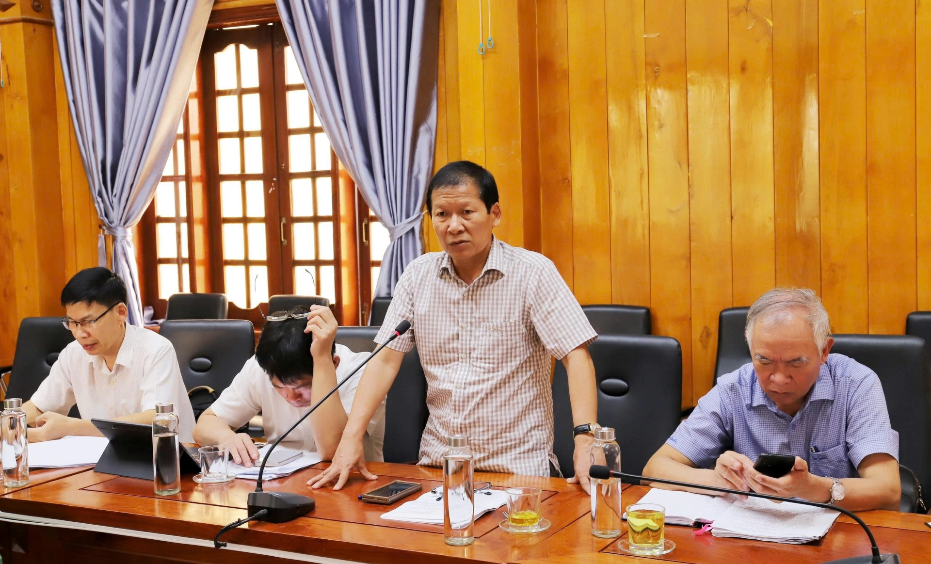 Phó giám đốc Sở Công thương phát biểu tại buổi làm việc.